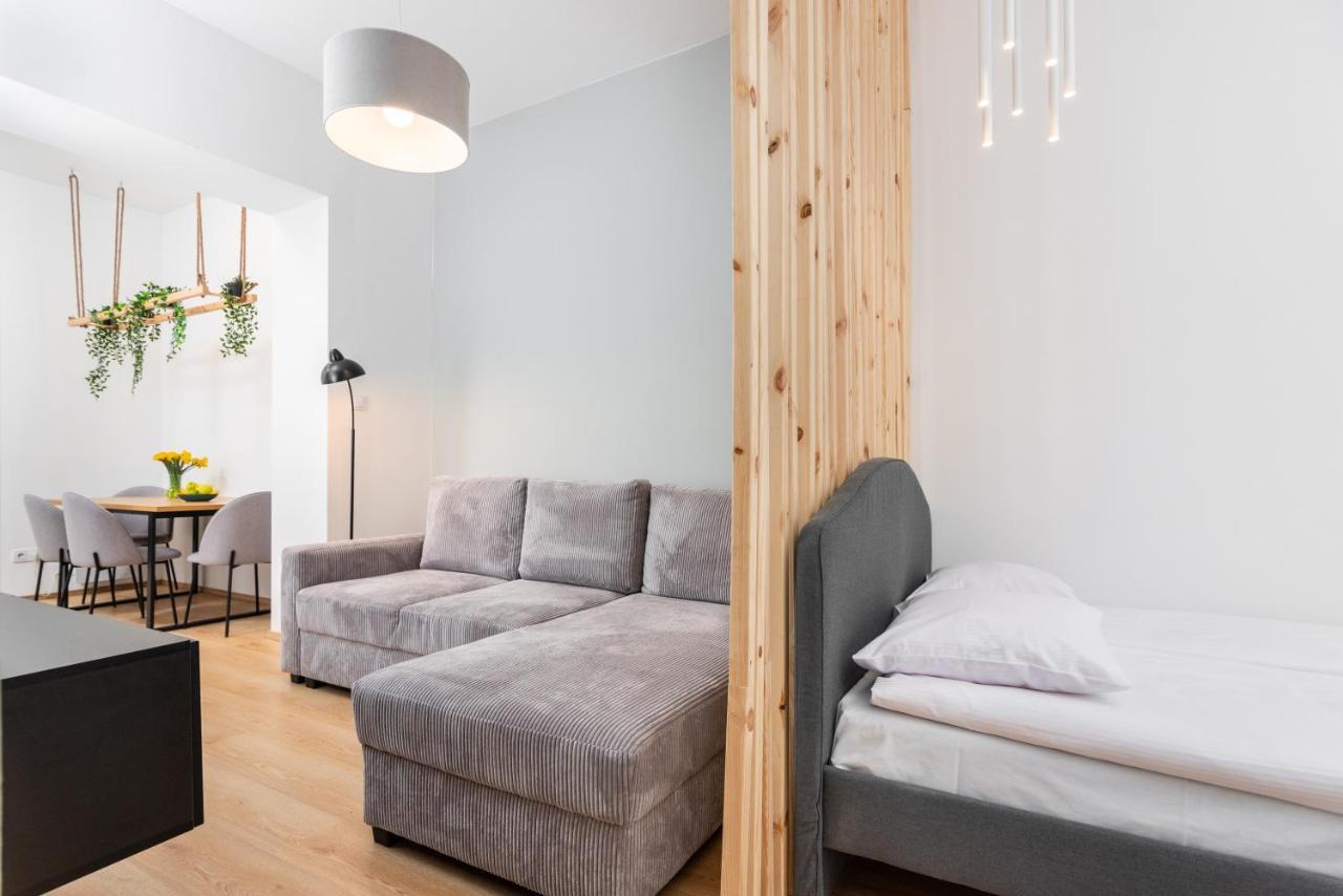 Modern Centrally Located Apartments - By Upstairs Kraków Eksteriør billede